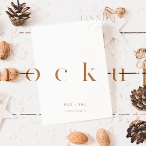 Holiday card mockup Smart Object, Christmas card mockup, 5x7 Postcard mock up, Rustic boho Christmas greeting card mockup, Neutral tones 019