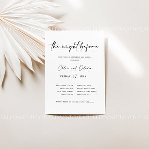 Pu&ograve; includere: Un biglietto bianco con testo nero che annuncia "La notte prima" per una cena di prova per Chloe e Oliver il venerd&igrave; 17 luglio. L'evento include una prova alle 16:00 presso la Grace Church e una cena alle 19:00 presso il ristorante Basil's.