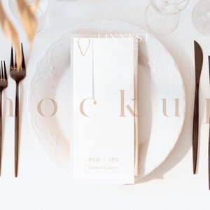 Maquete de menu de casamento e cartão de lugar, maquete de menu 3,5x8,5, maquete de menu de estilo moderno no prato, maquete de menu de jantar em tons claros de blush 028