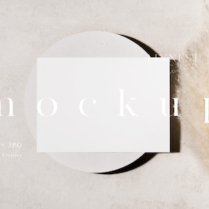 Minimalistische kaart mockup, wenskaart landschap mockup, bruiloft mock up, stationaire mockup, 7x5 kaart mockup Smart Object horizontaal 024