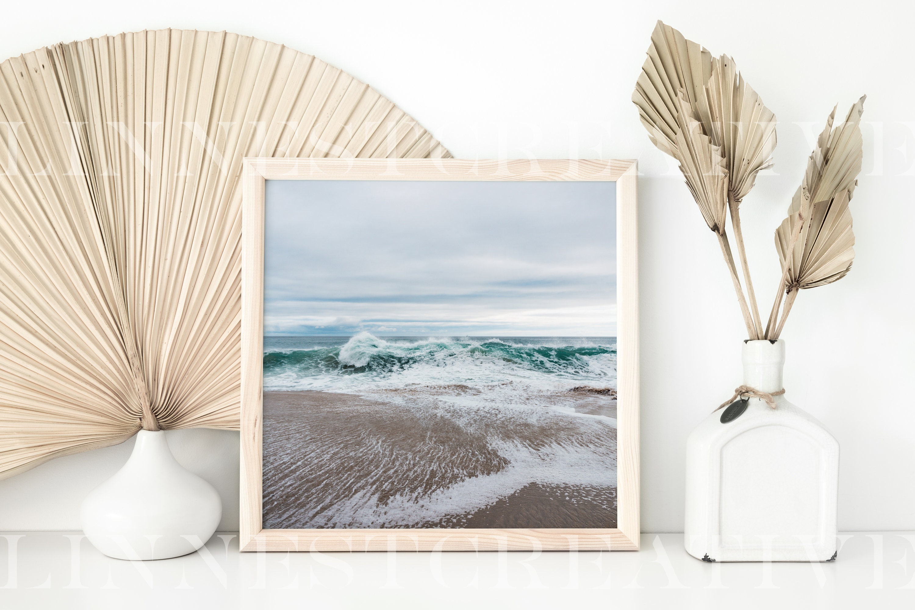 Download Square frame mockup Minimalist empty wooden frame Print | Etsy