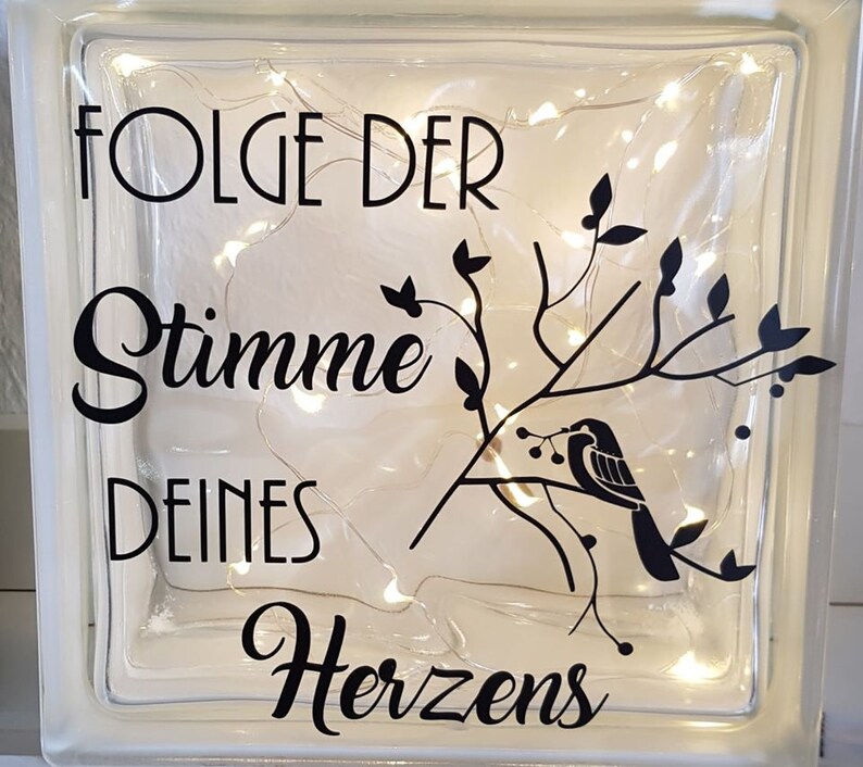 Licht mit Plotterdatei Blumen
Plotterdatei Vogel
Plotterdatei Ostern
Sofort download
SVG PNG DXF