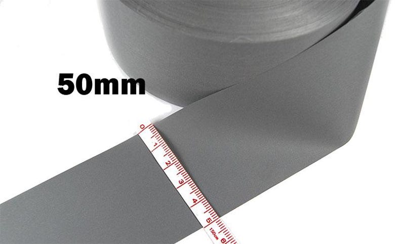 Reflekorband reflektierend
Breite 50mm
leuchtet im Dunkel
Farbe grau