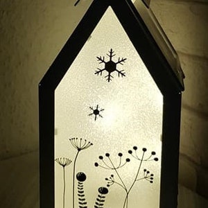 Windlicht verschönert mit Plotterdatei Blumen
Plotterdatei Vogel
Plotterdatei Ostern
Sofort download
SVG PNG DXF