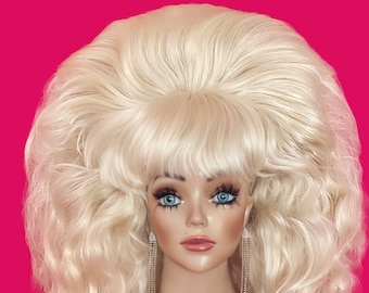 LADY BUNNY-pruik: bijenkorfpruik, pruik jaren 60, kostuumpruik, dubbelgestapelde drag queen-pruik, hittebestendige pruik, op maat, op bestelling gemaakt, gestileerde pruik