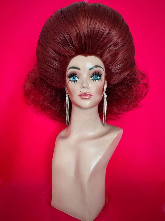 1960s Beauty Queen Wig Adult Blonde Bouffant Long 1960s Beauty Queen Wig Adult Blonde Bouffant Long