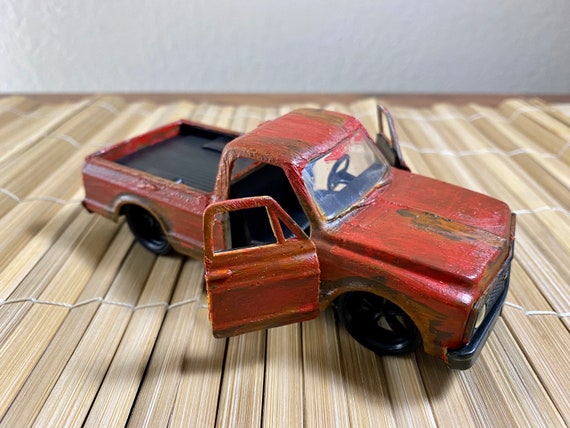 Diecast old trucks Clearance