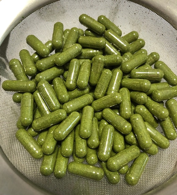 Organic Moringa Leaf Capsules