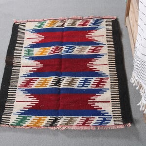 Handgeweven Turks tapijt, kleurrijk geometrisch patroon, rood en blauw, deurmat, 2 x 3 ft