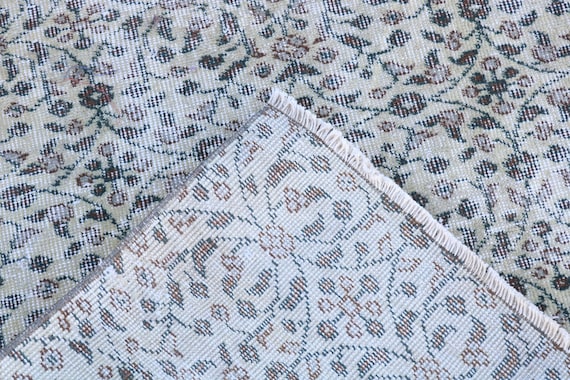 Vintage Rug, Area Rug, Turkish Rug, Oushak Rug, 50x85 Inches Beige