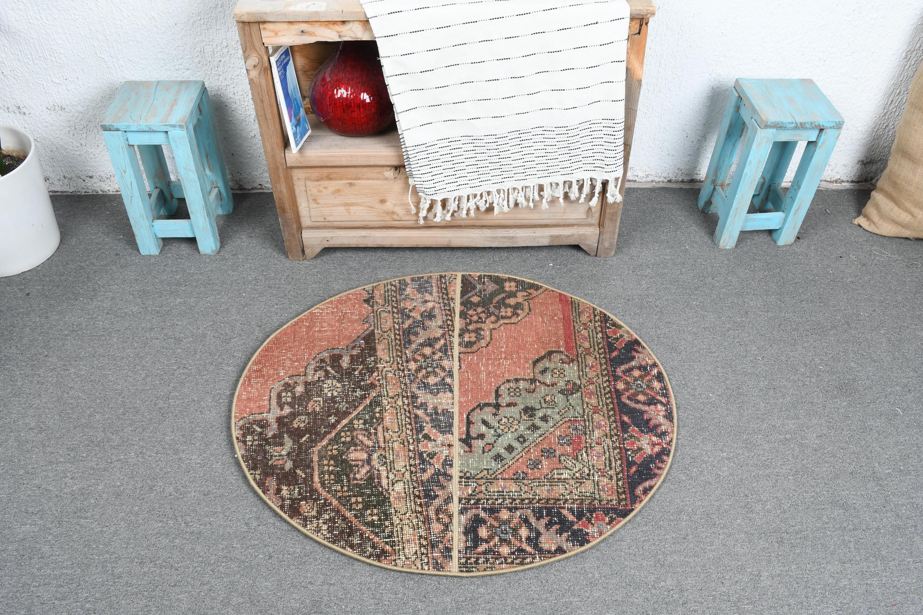 ＊ヴィンテージラグ トルコラグ ラウンドラグ Vintage rug 02＊ ヴィンテージラグ | トルコ・ドアサイズ No.03 | 赤紫色 | 84×43 – tiflo