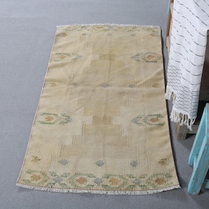 トルコ製ヴィンテージラグ、2.3 x 4フィートのキリムラグ、イエローブルーのパッチワークラグ