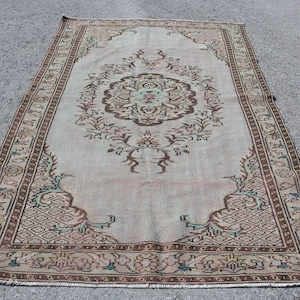Vintage Turkish Rug, Large Handmade Carpet, 5x9ft Bohemian Area Rug, Floral Design Decor, Unique Home Accent