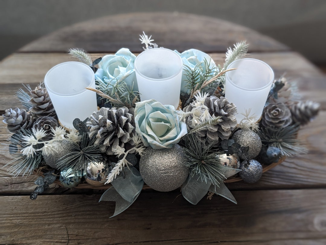 Christmas Centerpiece, Holiday Centerpiece, Christmas Arrangement, Sola