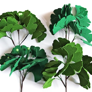 Ginkgo biloba-bladeren, 4 grote takken, 80 bladeren, groen, vilten bloemen, handgemaakte bloemen, vilten bladeren, kunstbladeren, vilten planten
