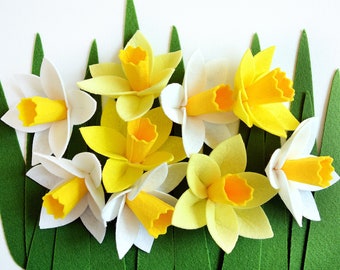 Spring daffodils, 9 flowers, Felt Flowers, Handmade Felt Flowers, Felt kit, Ready Bouquet, Artificial flowers, Felt bouquet, White flowers