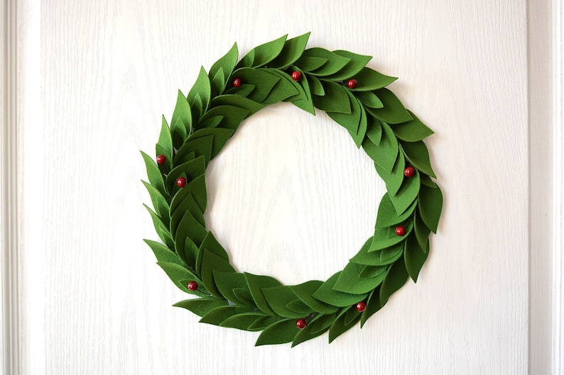 Christmas Wreath, Leaves and berries, Christmas Garland, New Year, Transformer, Holidays, Felt Garland, Table setting, Photo prop, Backdrop image 1