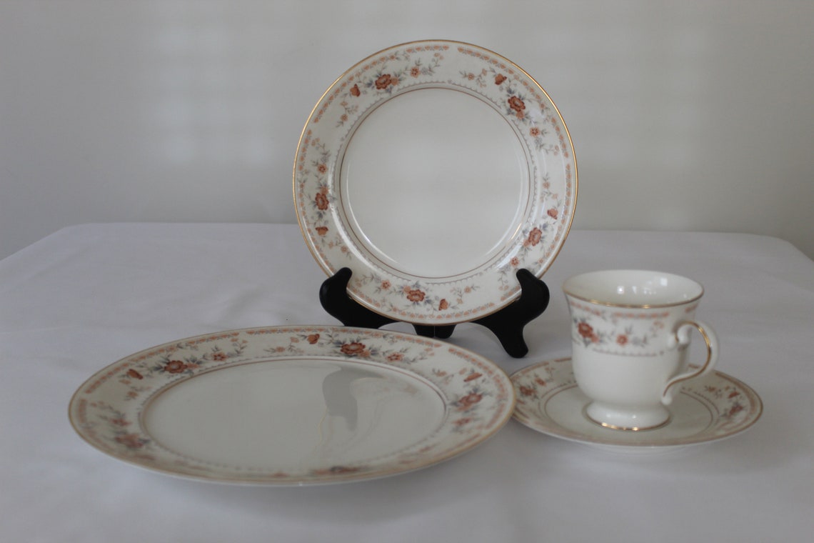4 Pieces Mikasa Petite Bone China Etsy