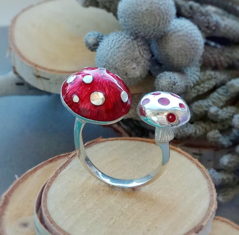 Mushroom Ring Made To Order Nature Inspired Jewlery custom made mushroom jewelry Ring with Mushrooms Forest ring for women under 30