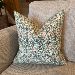 William Morris Handmade Cushion Cover/Gift/Present, Sweet Briar Green Fabric, 100% Cotton - 12/14/16/18/19 inches