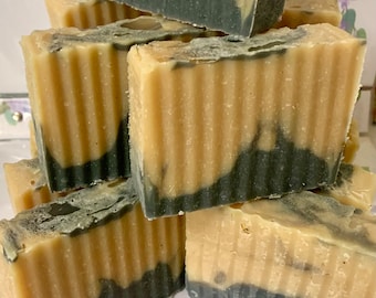 ALOE VERA Bar SOAP,  Lemongrass, Peppermint Essential Oil, Cold Process, Saponified Coconut oil, Olive oil, Charcoal, Natural Moisturizing