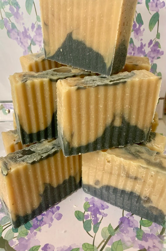 ALOE VERA Bar SOAP,  Lemongrass, Peppermint Essential Oil, Cold Process, Saponified Coconut oil, Olive oil, Charcoal, Natural Moisturizing