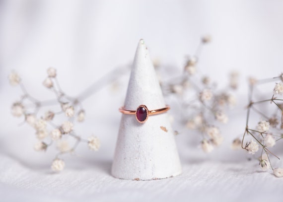 Garnet ring in raw copper - Garnet ring - Natural stone - Boho inspired jewelry - Unique jewelry