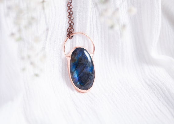 Labradorite necklace in raw copper - labradorite pendant - unique jewelry - handmade