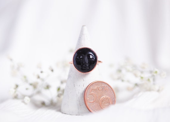 Raw copper face ring - Size 57 - handmade jewelry - symbolic jewelry