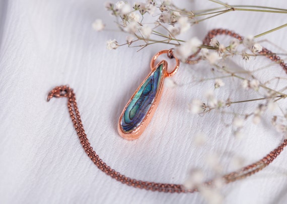 Abalone necklace in raw copper - abalone pendant - unique jewelry - natural stones - boho inspiration