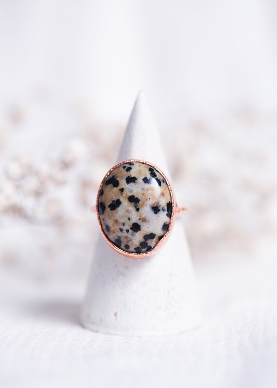 Dalmatian Jasper ring in raw copper - Size FR 55 // US 7 - Dalmatian Jasper jewelry - unique gift - natural stone ring