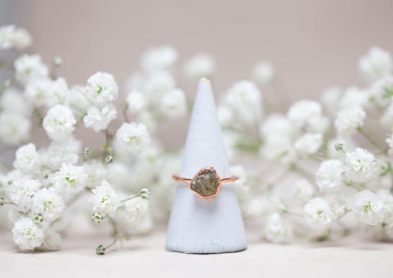 Raw green garnet ring in copper - Size FR54 - natural stone ring - birth gift - handmade jewelry
