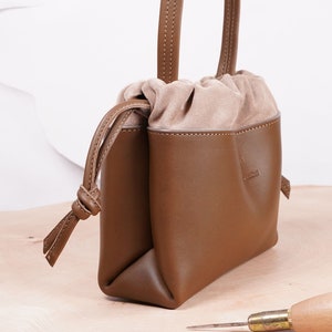 handmade leather clutch, modern leather bag image 4