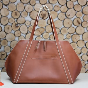 Handmade handbag in cognac-coloured leather or alternatively in dark blue or khaki green leather, handmade handle bag