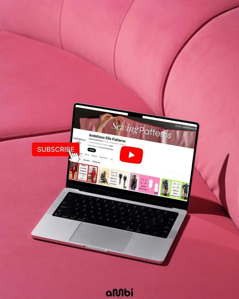 Pode incluir: Um laptop prateado exibindo um site intitulado "Sewing Patterns" em um sof&aacute; rosa. Um bot&atilde;o vermelho "SUBSCRIBE" e um bot&atilde;o de reprodu&ccedil;&atilde;o do YouTube s&atilde;o vis&iacute;veis. O site &eacute; para "Ambitious Elle Patterns". O logotipo da Ambi est&aacute; na parte inferior.