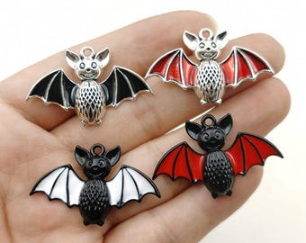 Flpruy Collana a forma di teschio con ciondolo a forma di pipistrello nero, in argento 925, con pietre preziose, per Halloween, Argento sterling