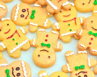 Resin Flat Back Christmas Gingerbread Man Cabochons-Christmas Card Making Embellishments-Christmas Crafting Supplies-27mmX32mm