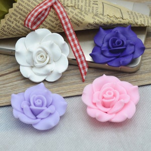 5PCS ハンドメイド ポリマー粘土 ローズフラワー - ホームデコレーション フラワーミニチュア - ジュエリーパーツ&ブローチアクセサリー - ヘアリボンセンター、40 mm