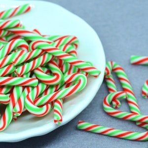 20PCS Polymer Clay Simulation Candy Canes, Christmas Scrapbook Embellishments Crutch Candy, Xmas Party Decoration Charms GREEN WHITE RED