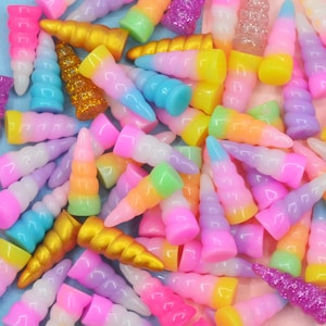 Harz Einhorn Horn Miniaturen-DIY HandwerkDekoration Materialien Ohrring Schmuck Charms Anhänger-20 STÜCKE-1.1X2.6cm