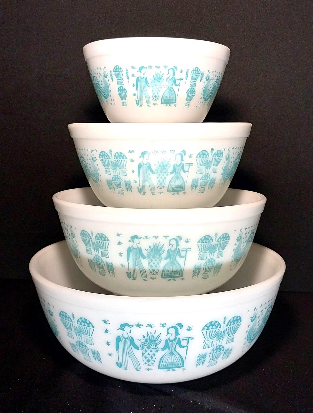 Pyrex Turquoise 404 Vintage Set of 4 Pyrex Turquoise on White
