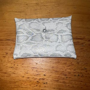 Cartera de piel sintética