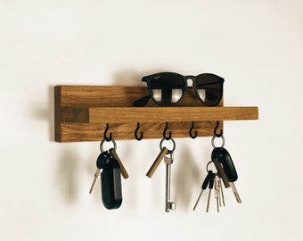 Key rack with oak shelf with black screw hooks