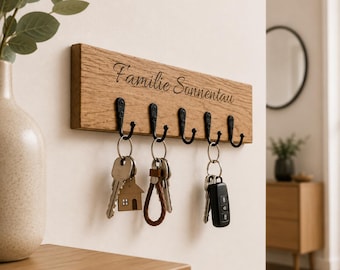 Key rack made of oak with black hooks