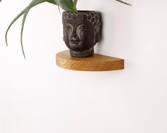 Zwevende kleine halfronde plank, wandplantenhouder, hangende plantenbak eikenhouten plank wandplank