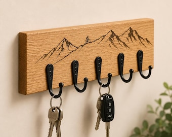 Oak key rack with mountain bike engraving – mountain landscape & MTB