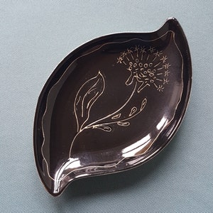 Vintage 1950s/60s Leaf shaped Dish -Eastgate pottery Yorkshire England-