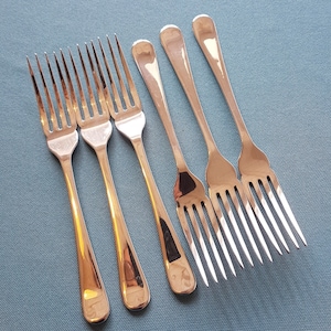 Set of Six good  quality  Silver Plated Forks- Old English design- Made in England- 17.5cms long