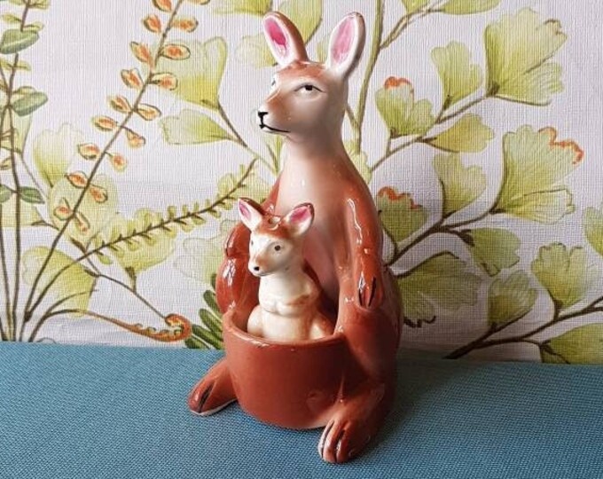 Vintage Novelty Kangaroo and Joey Salt and Pepper Pots/ Shakers