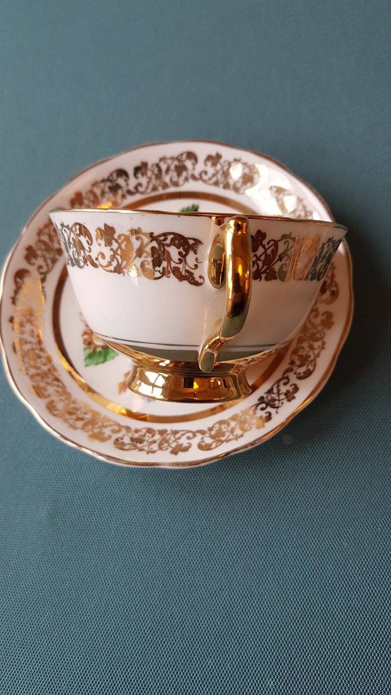 Vintage Ashley Fine Bone China Tea trio Fruitpatroon Geel met 22 kt gouden rand Fijn bone china-Gemaakt in Engeland afbeelding 9